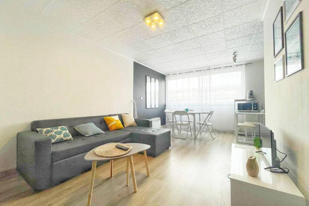 Appartement Climatise Port La Nouvelle A 50 M De La Plage エクステリア 写真