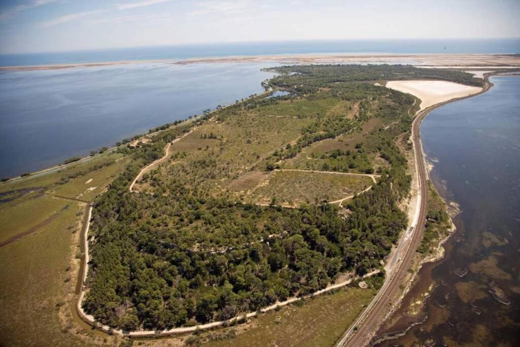 Appartement Climatise Port La Nouvelle A 50 M De La Plage エクステリア 写真